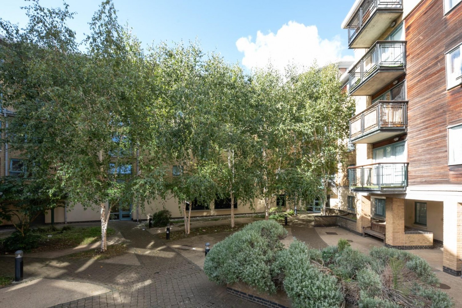 Queens Drive, London, N4