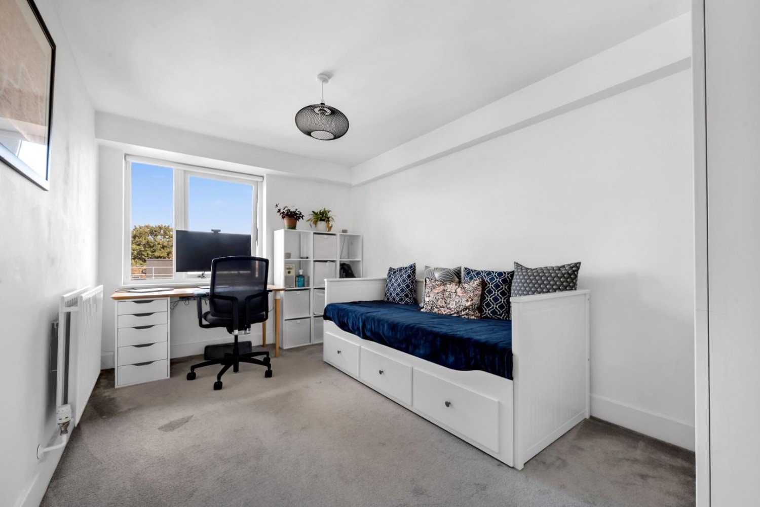Queens Drive, London, N4