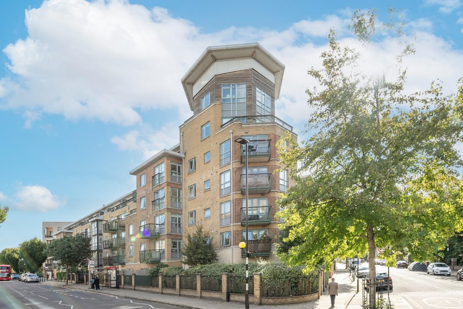 Queens Drive, London, N4