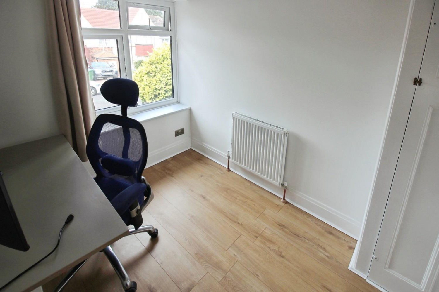 Willrose Crescent, London