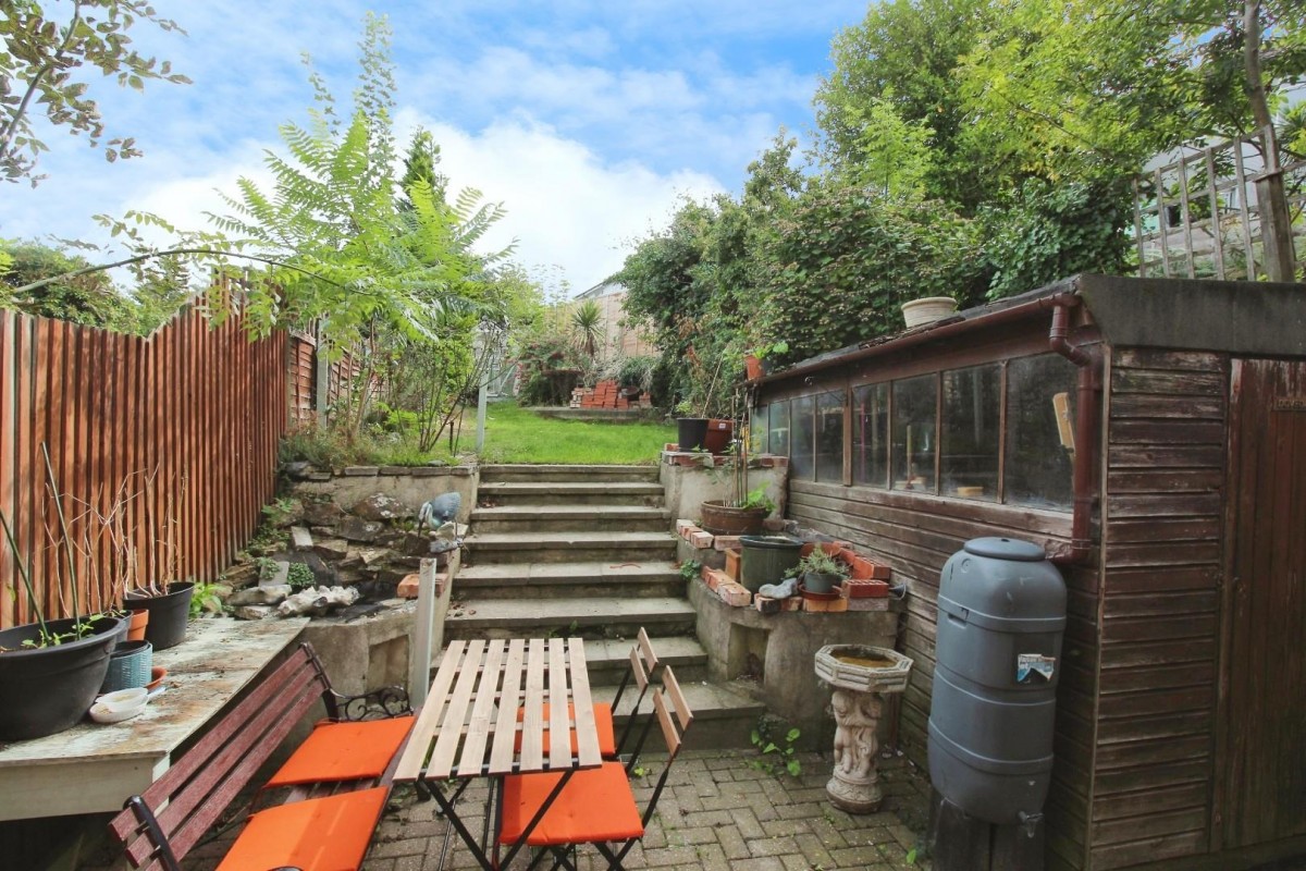 Willrose Crescent, London