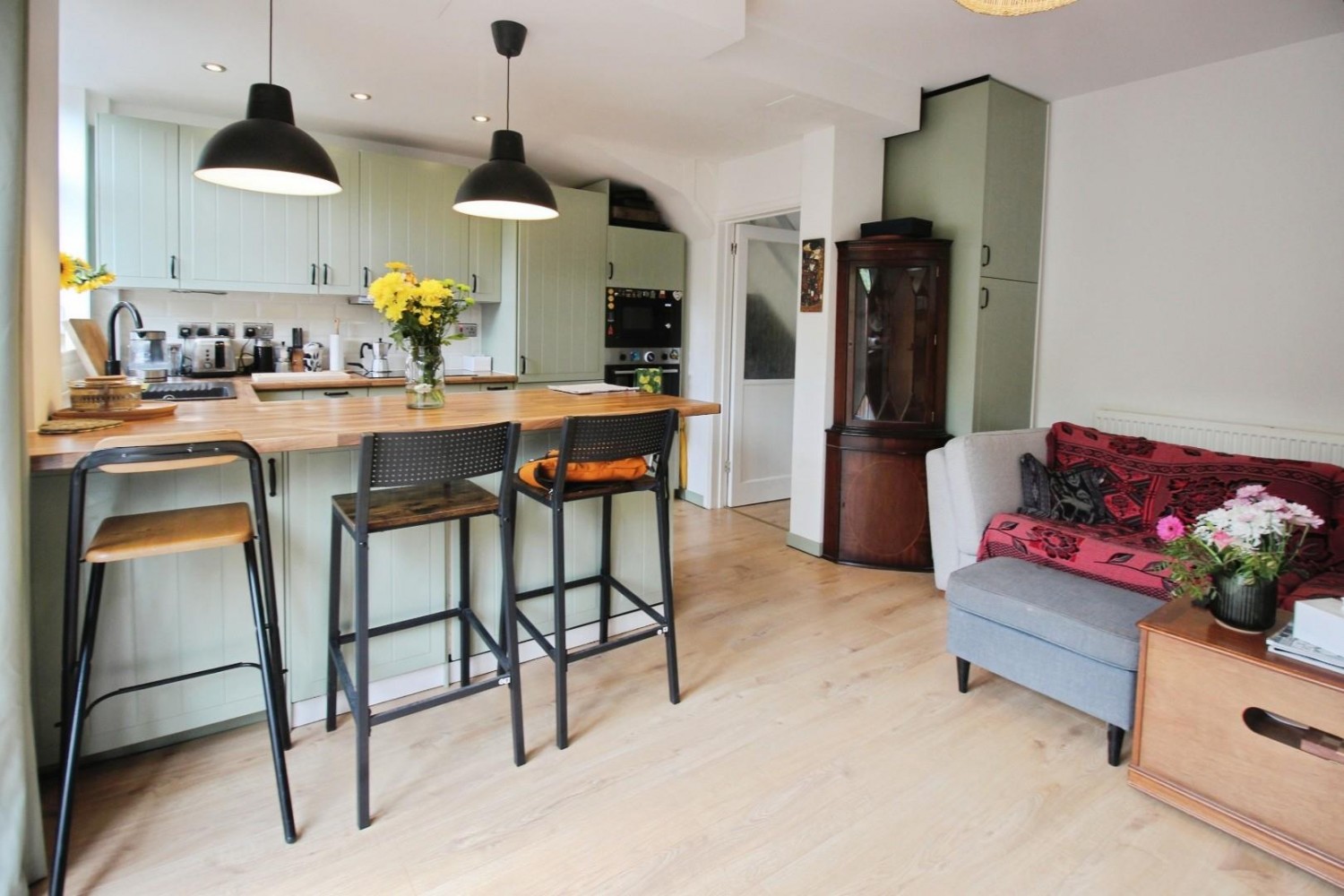 Willrose Crescent, London