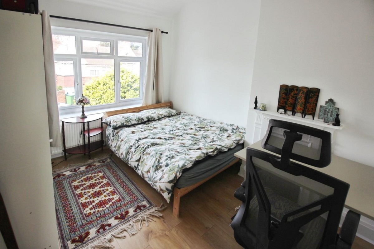Willrose Crescent, London