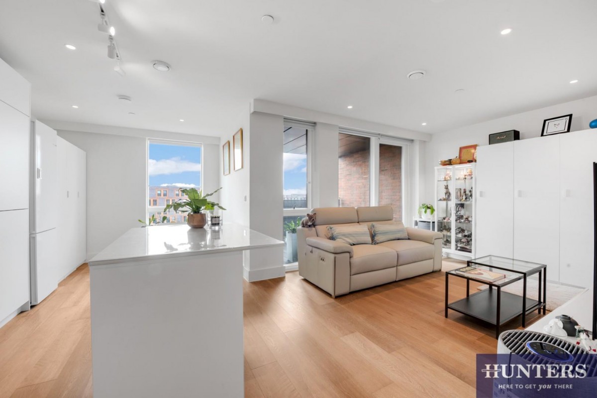 West Hampstead Central, West End Lane, London, NW6