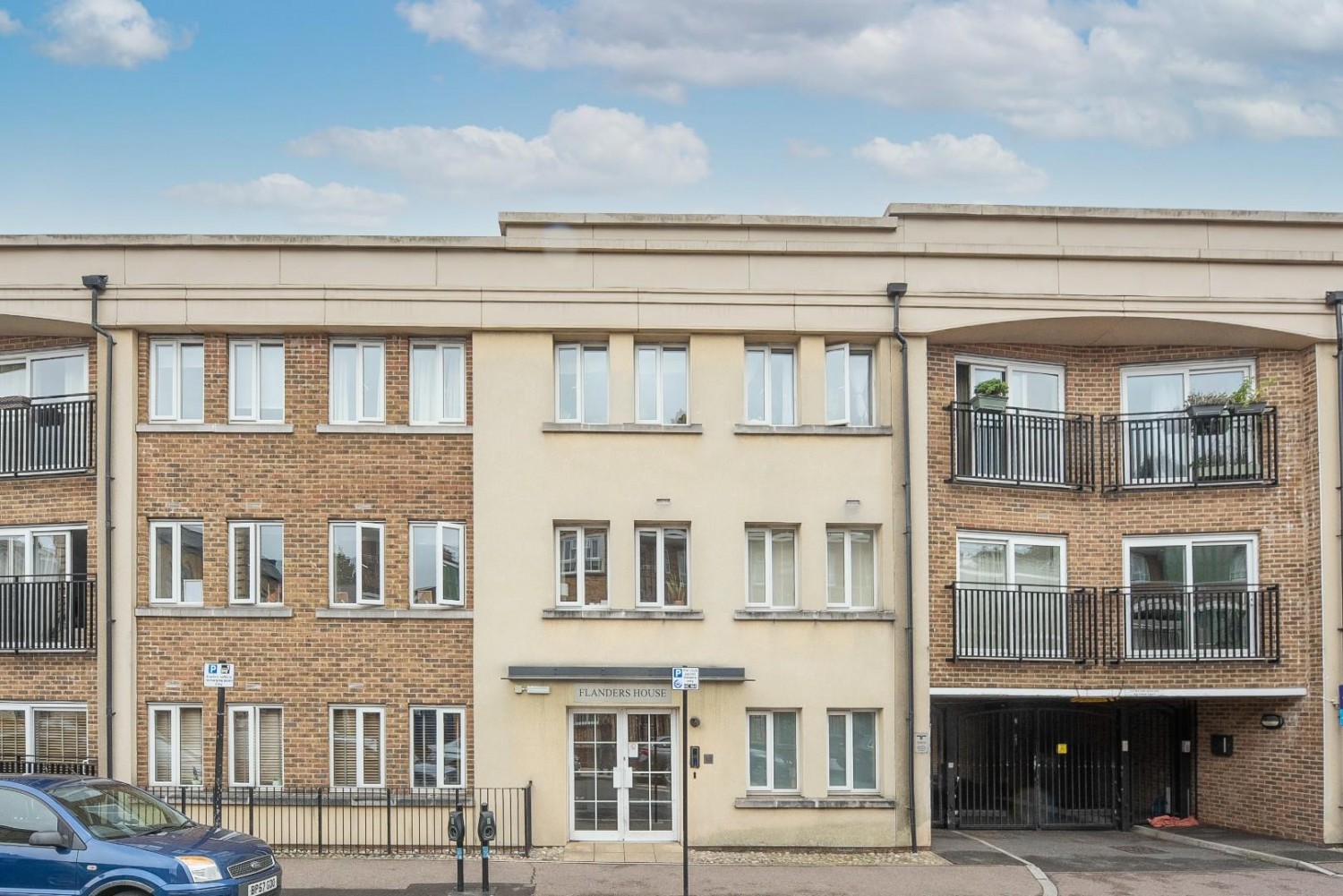 Defoe Road, London, N16