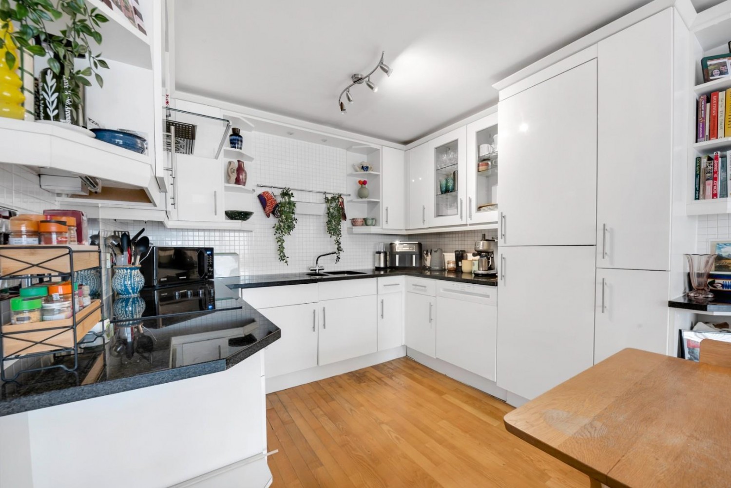 Defoe Road, London, N16