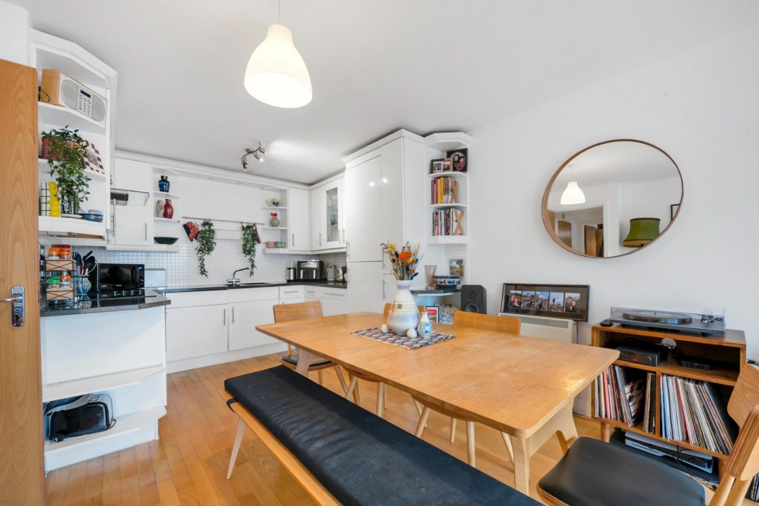 Defoe Road, London, N16