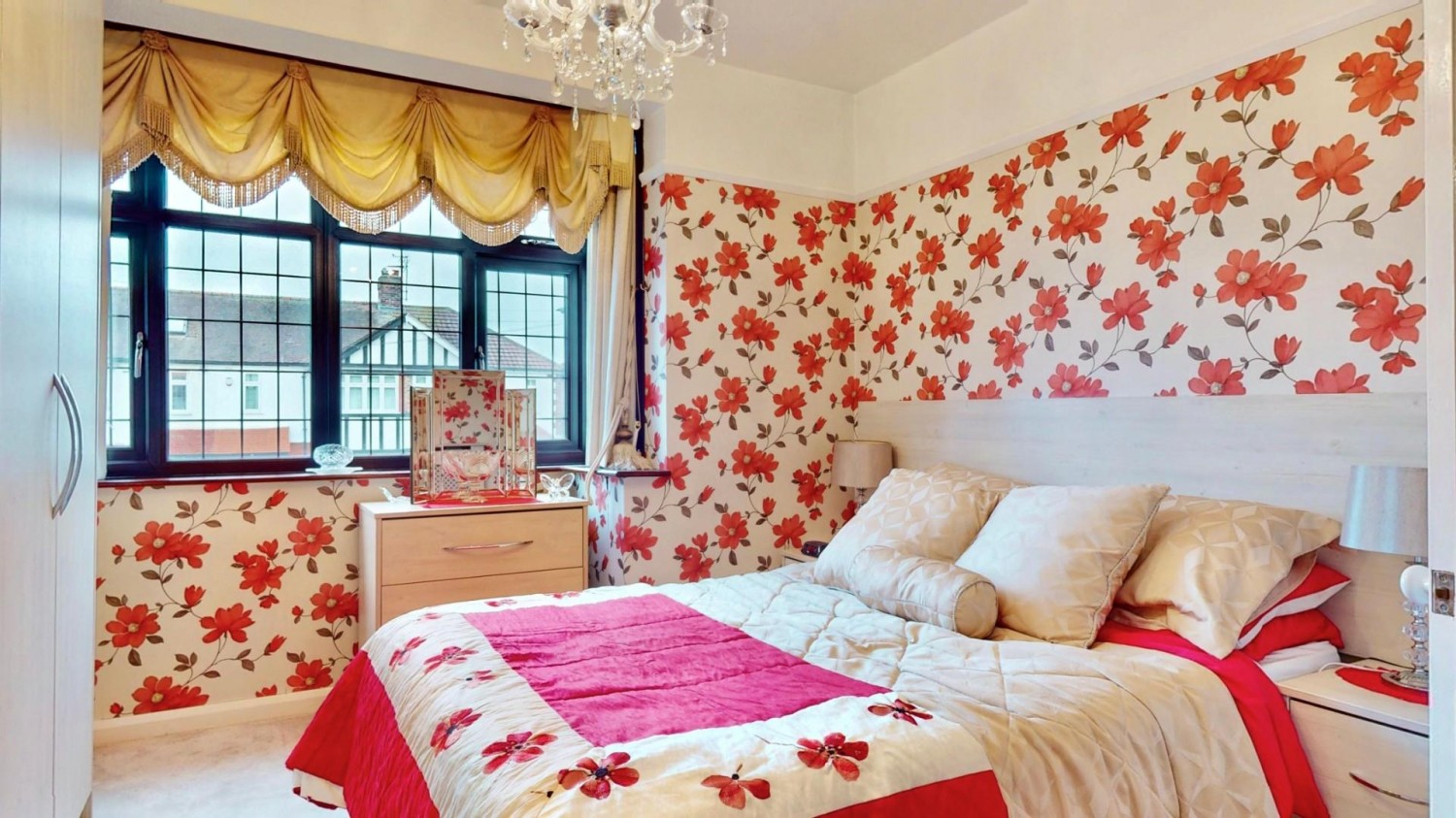 Coombewood Drive, Chadwell Heath, RM6