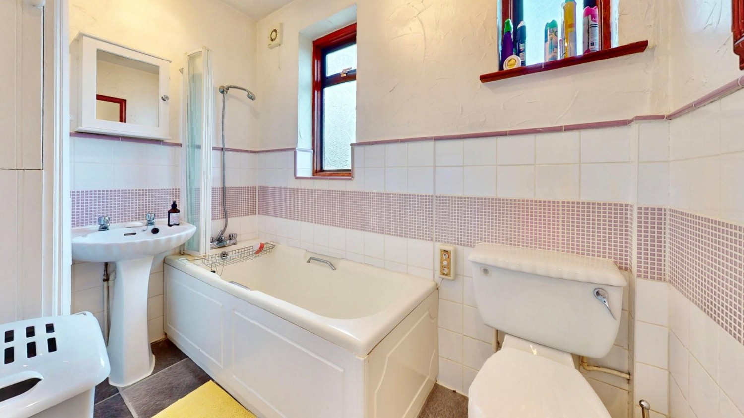 Coombewood Drive, Chadwell Heath, RM6