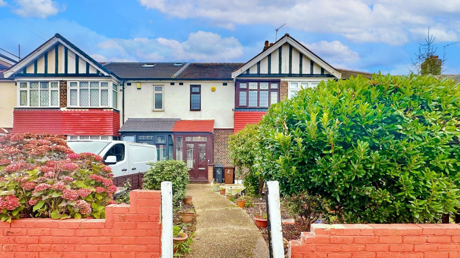 Coombewood Drive, Chadwell Heath, RM6
