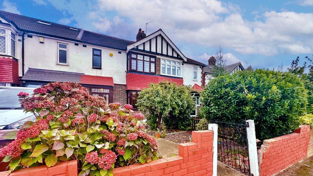 Coombewood Drive, Chadwell Heath, RM6