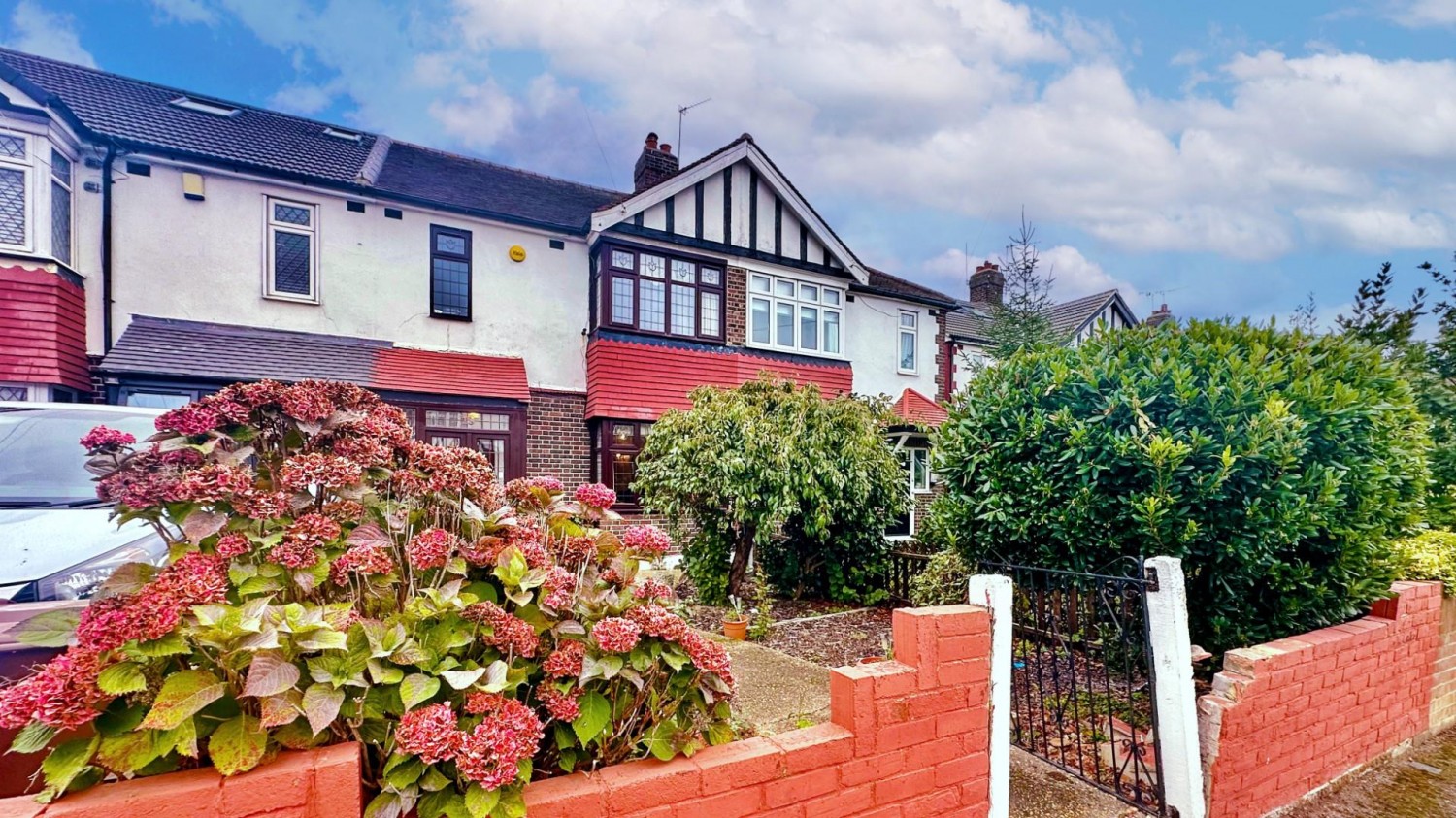 Coombewood Drive, Chadwell Heath, RM6