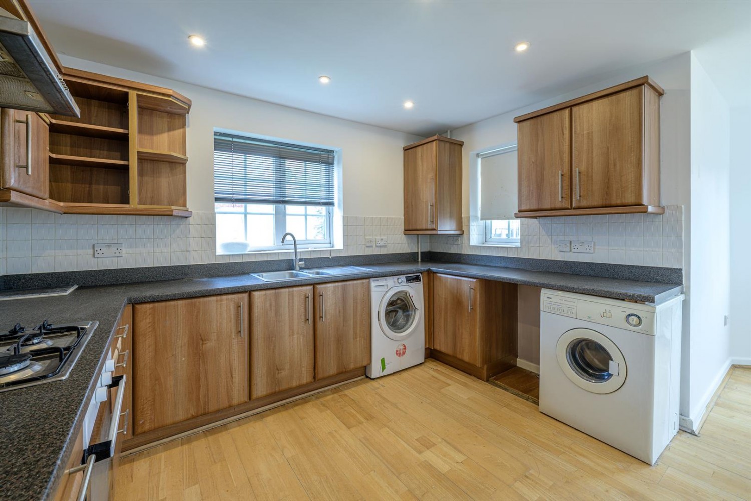 Columbus Ave , Brierley Hill, DY5 1TW