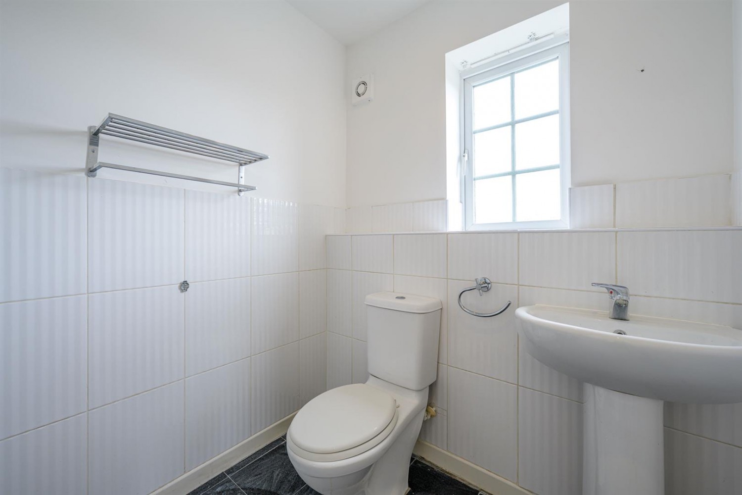 Columbus Ave , Brierley Hill, DY5 1TW