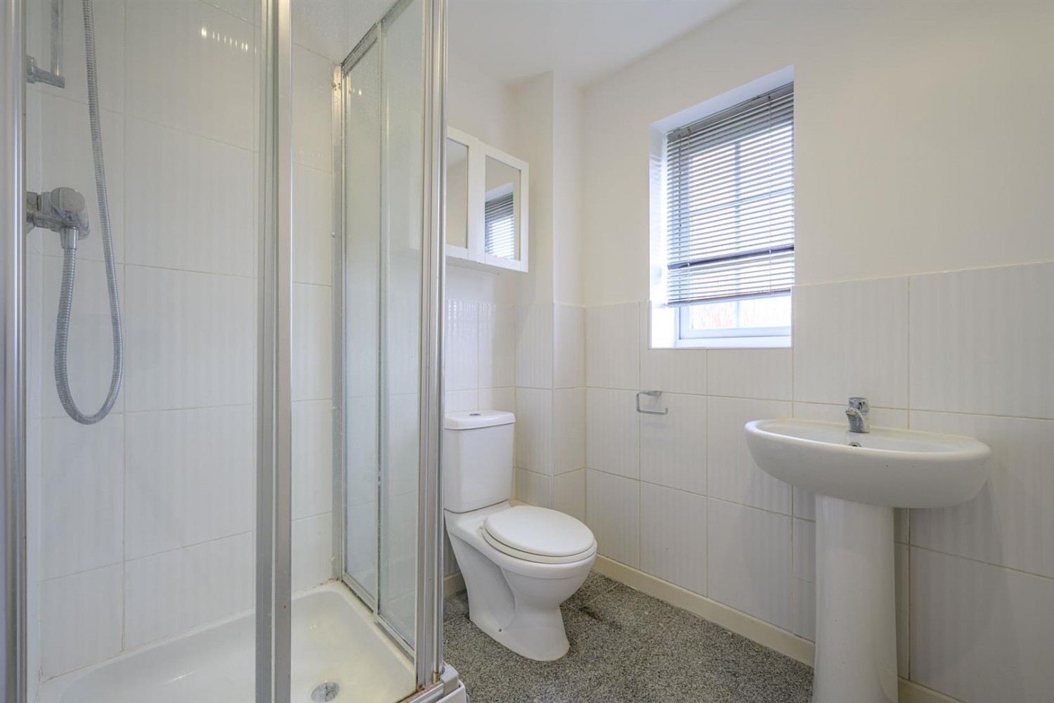 Columbus Ave , Brierley Hill, DY5 1TW