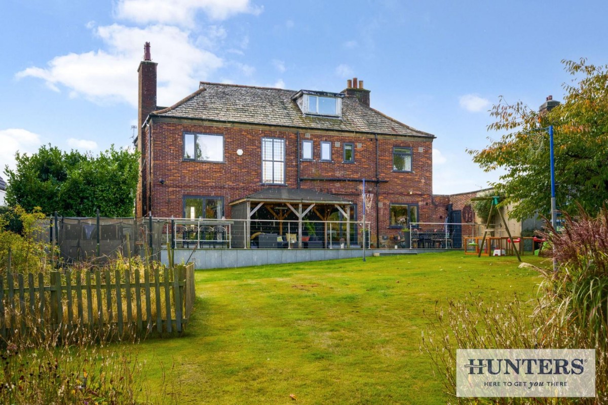 Hawksworth Lane, Guiseley, Leeds