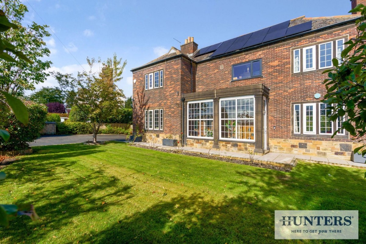 Hawksworth Lane, Guiseley, Leeds