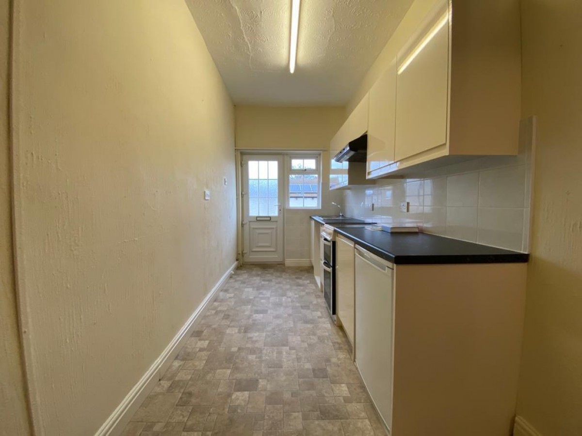 Station Lane, Featherstone