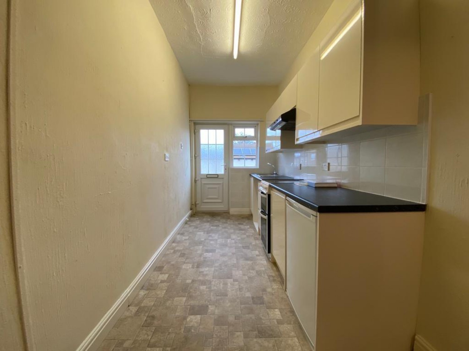 Station Lane, Featherstone