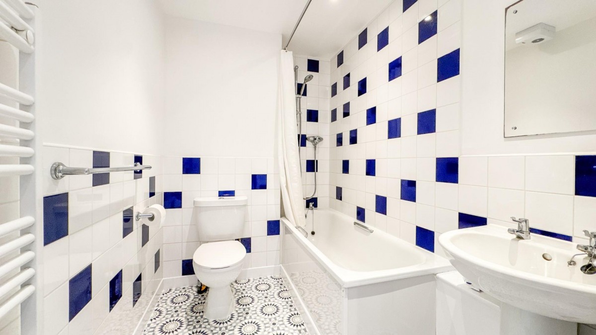 21 West, Skypark Road, BS3 3NA