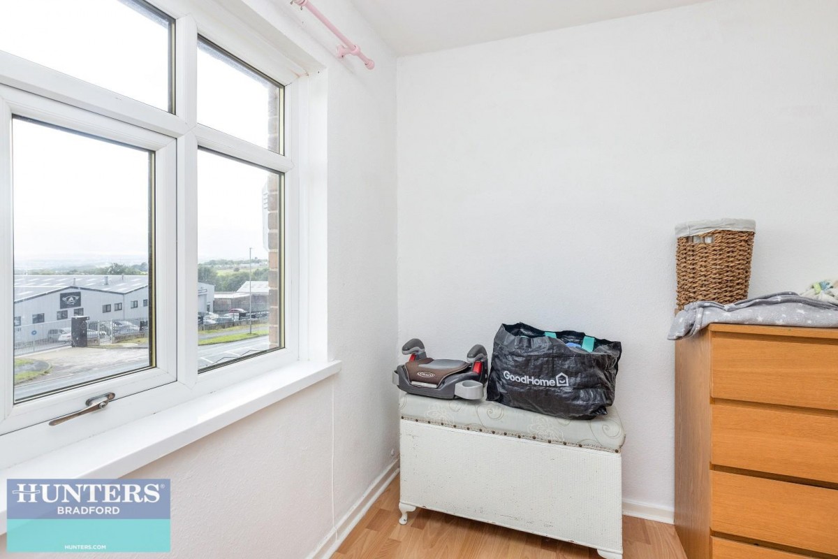 Farfield Avenue, Bradford, West Yorkshire, BD6 2HS