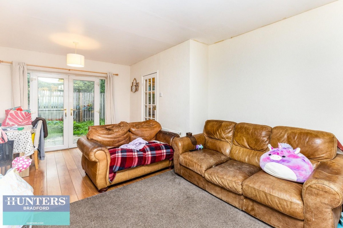 Farfield Avenue, Bradford, West Yorkshire, BD6 2HS