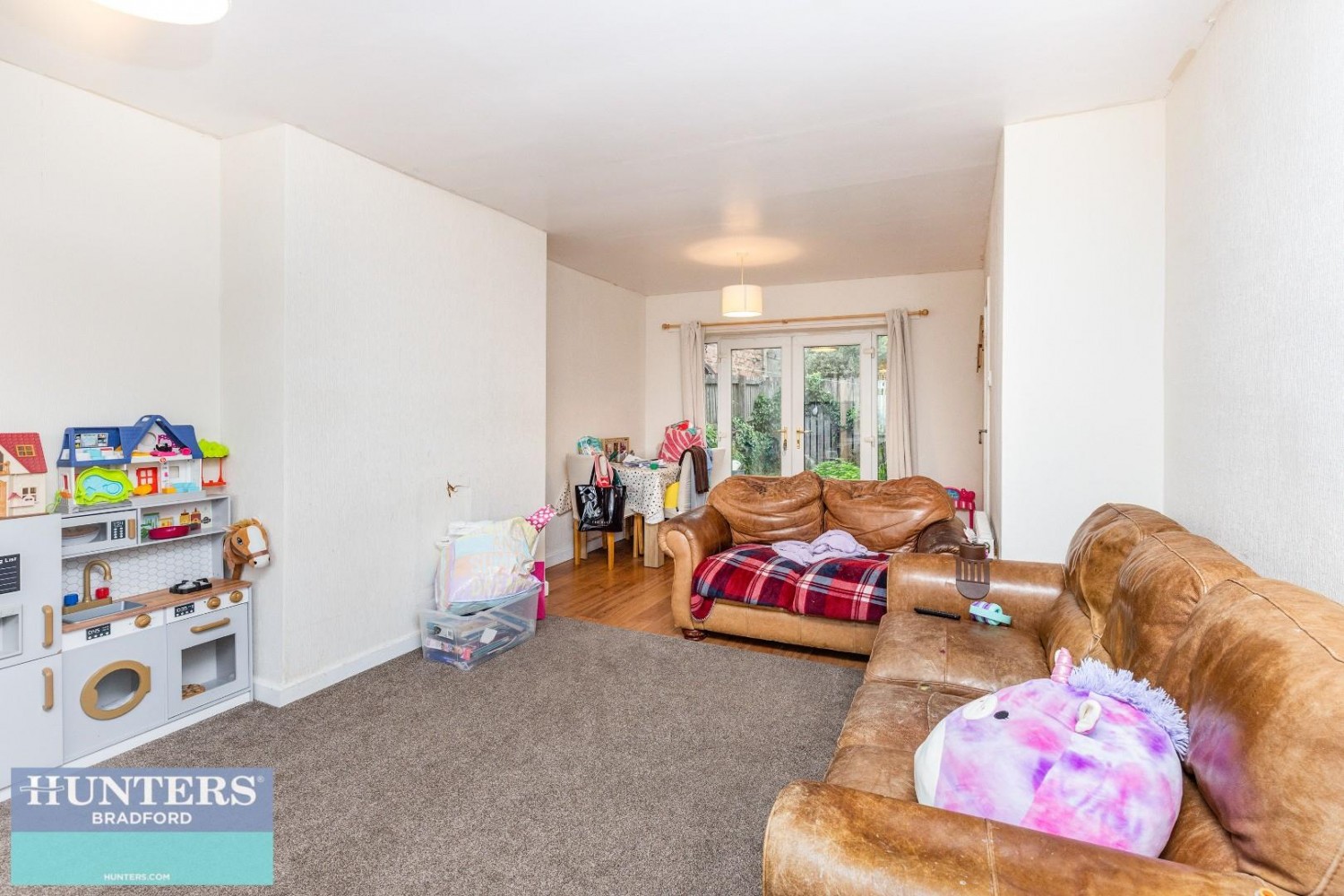 Farfield Avenue, Bradford, West Yorkshire, BD6 2HS