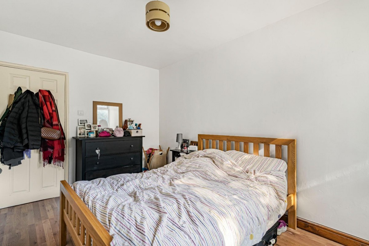 Flaxman Road, London, SE5