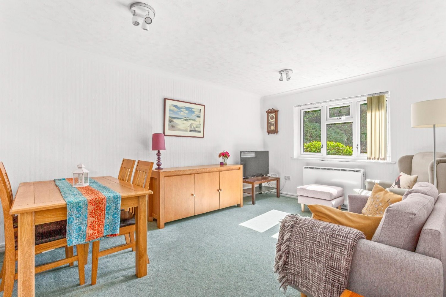 Stuart Court, King George V Road, Amersham, Buckinghamshire, HP6 5AU