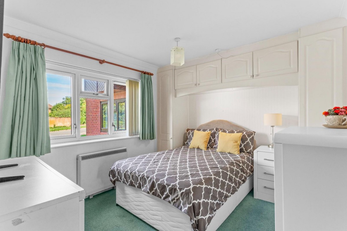 Stuart Court, King George V Road, Amersham, Buckinghamshire, HP6 5AU