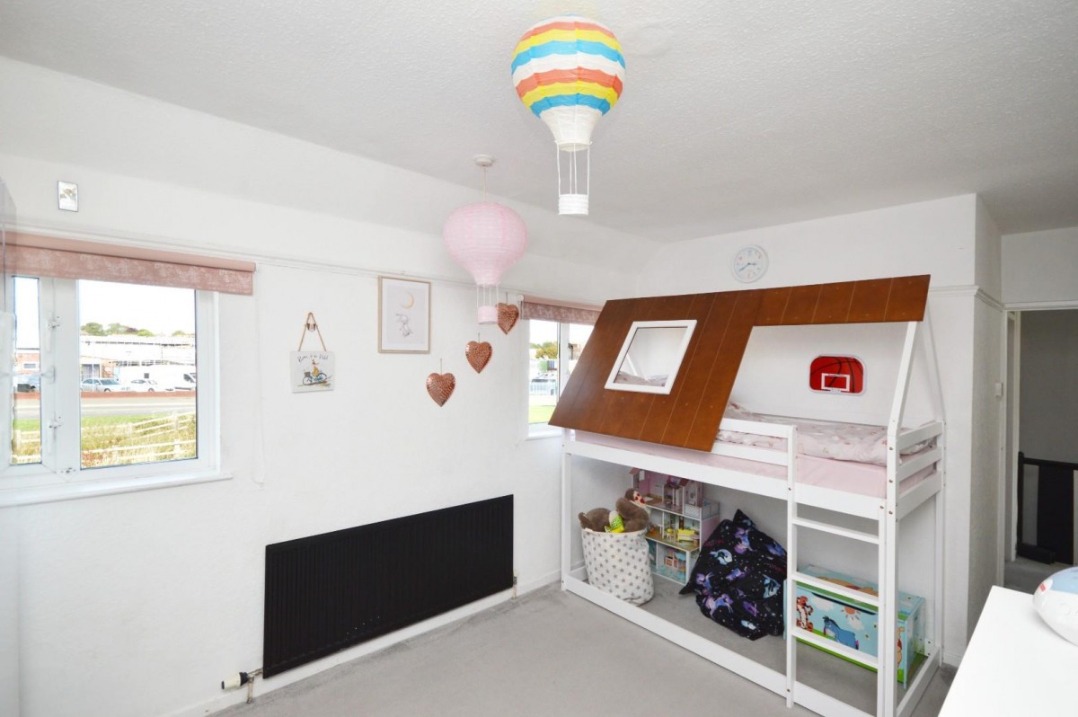 Whitland Road, Bristol, BS13 9QG