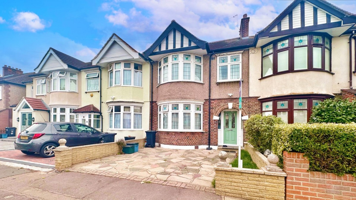 Galsworthy Avenue, Chadwell Heath, RM6
