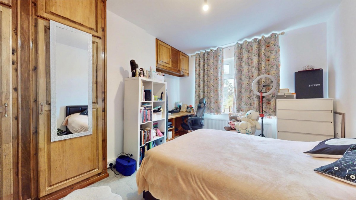 Galsworthy Avenue, Chadwell Heath, RM6