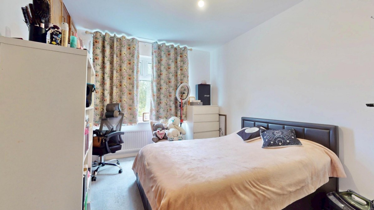Galsworthy Avenue, Chadwell Heath, RM6