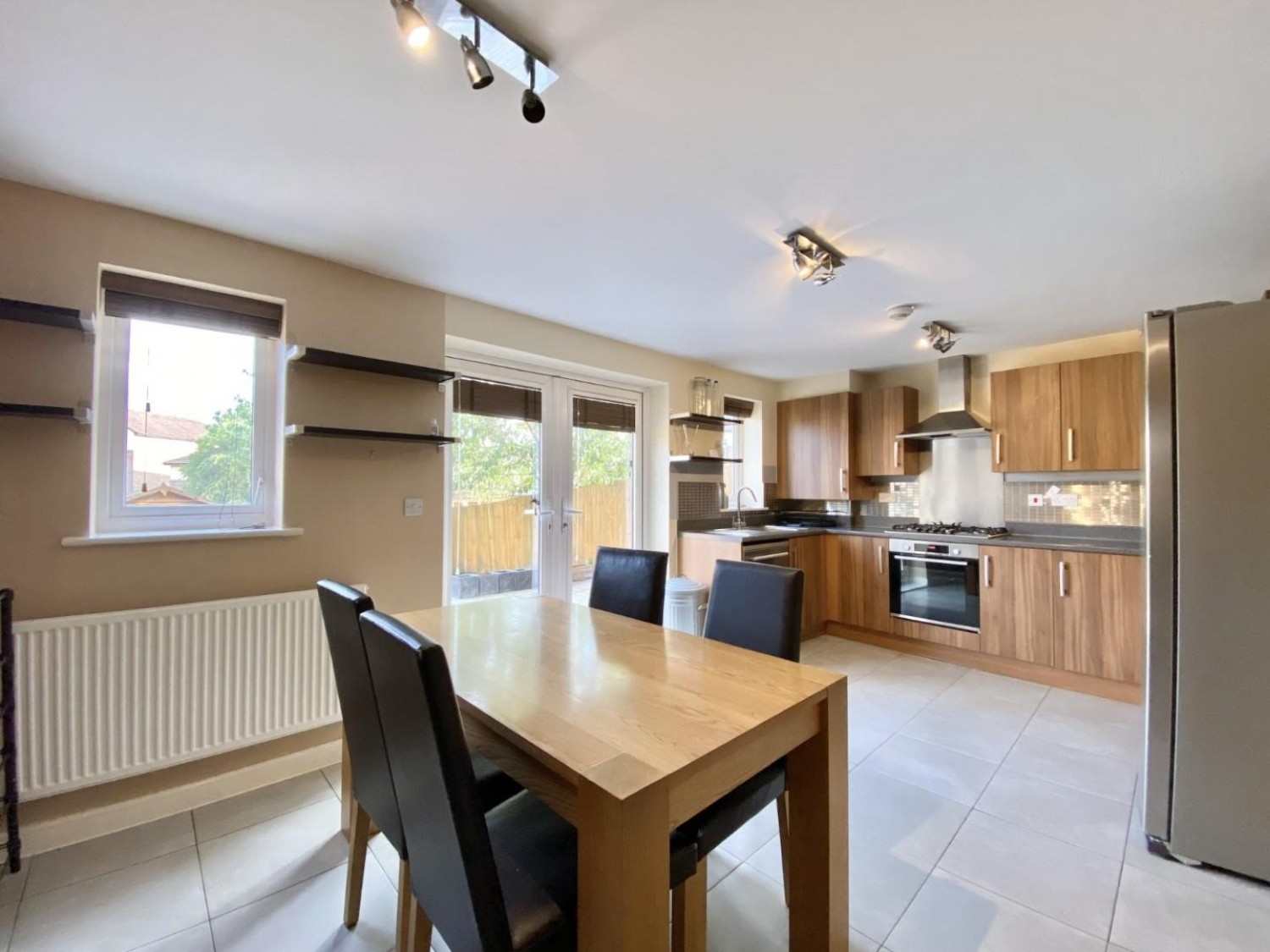 Varcoe Gardens, Hayes, UB3 2FJ