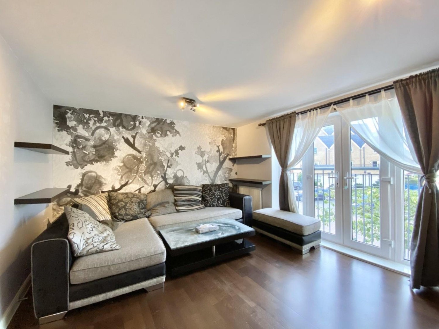 Varcoe Gardens, Hayes, UB3 2FJ