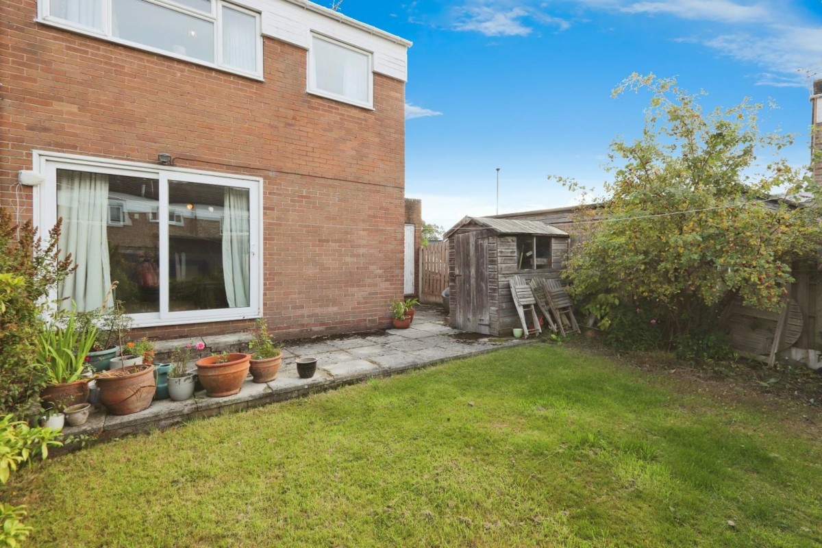 Chapel Road, Chapeltown, Sheffield