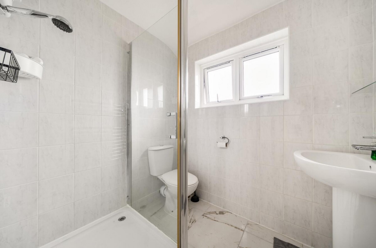 Southend Lane, London, SE6 3AA