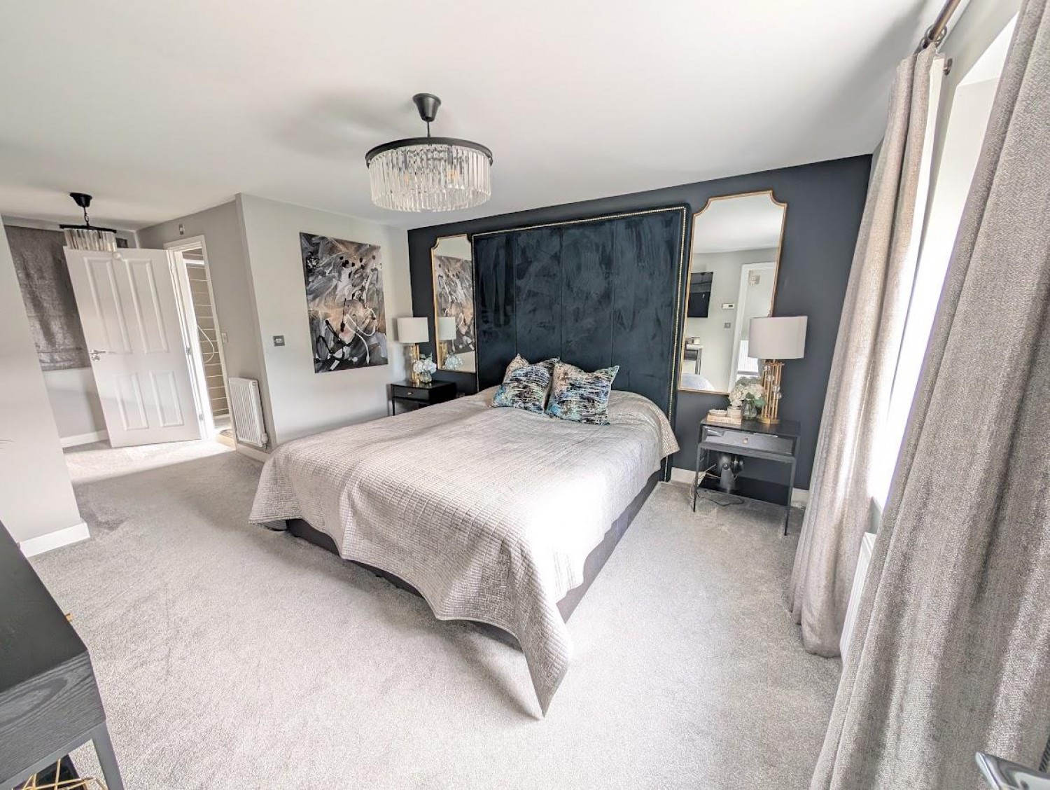 Wild Flower Road, Thornbury