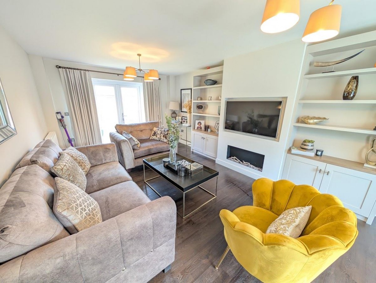 Wild Flower Road, Thornbury