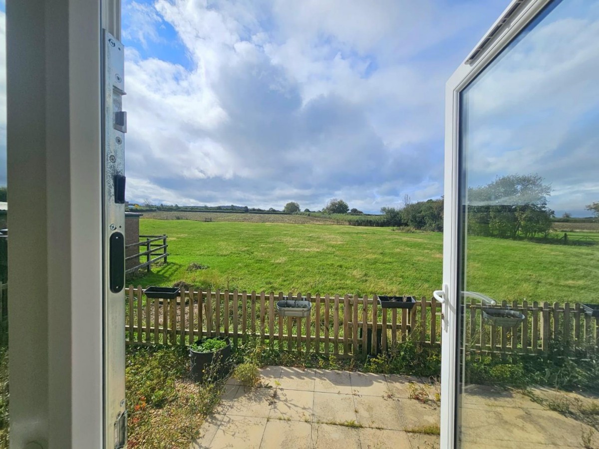 Victoria Street, Coaley, GL11 5EE