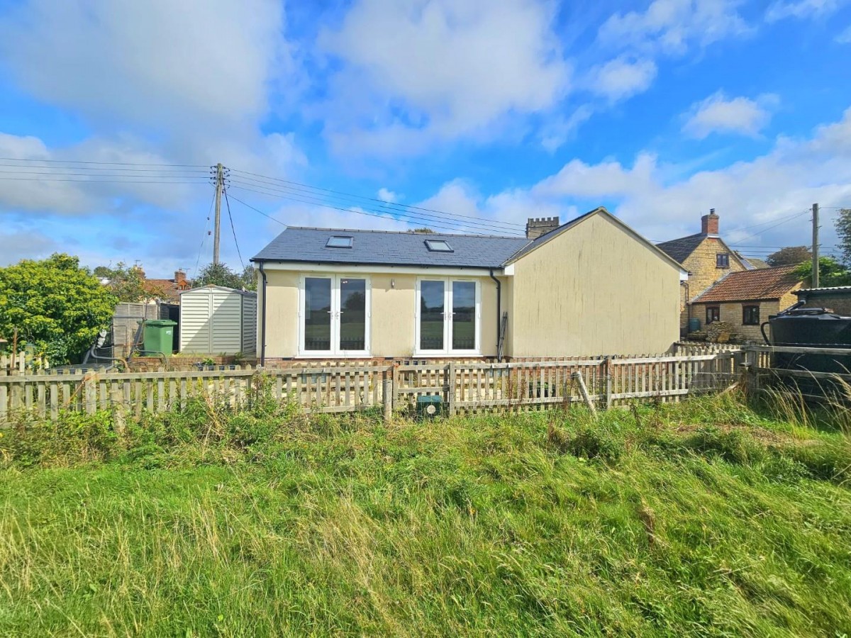 Victoria Street, Coaley, GL11 5EE