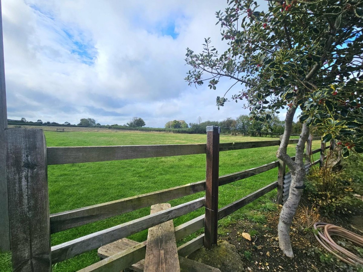 Victoria Street, Coaley, GL11 5EE