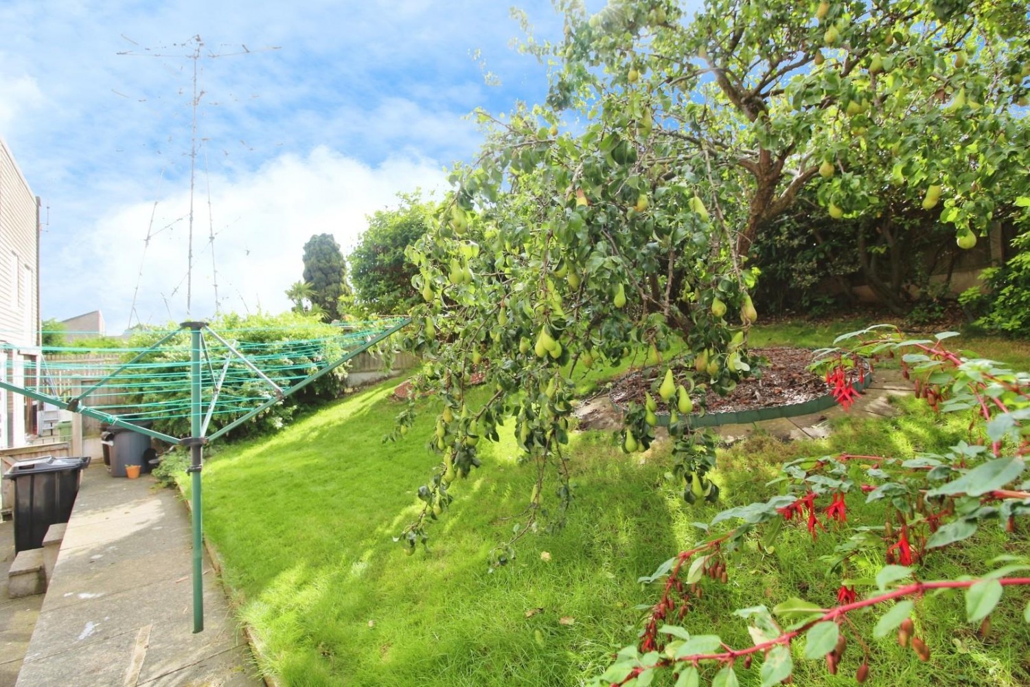 Bawn Walk, Farnley, Leeds