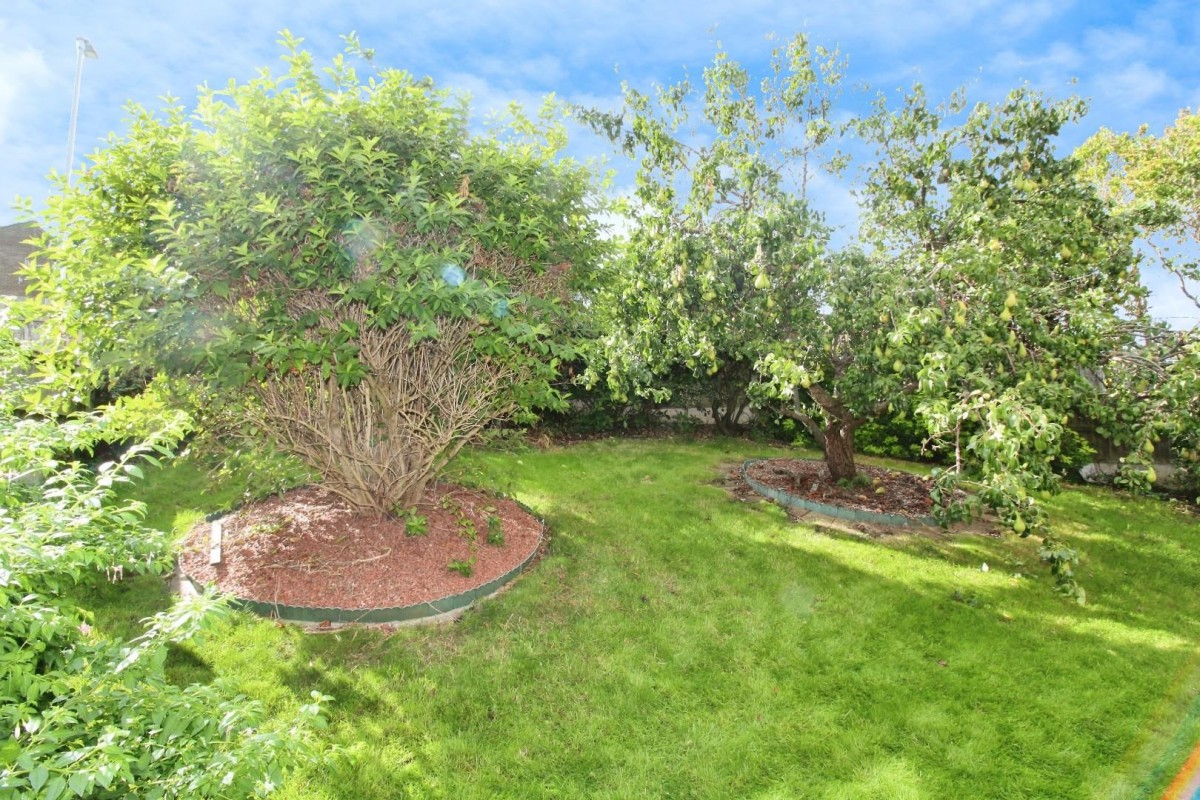 Bawn Walk, Farnley, Leeds