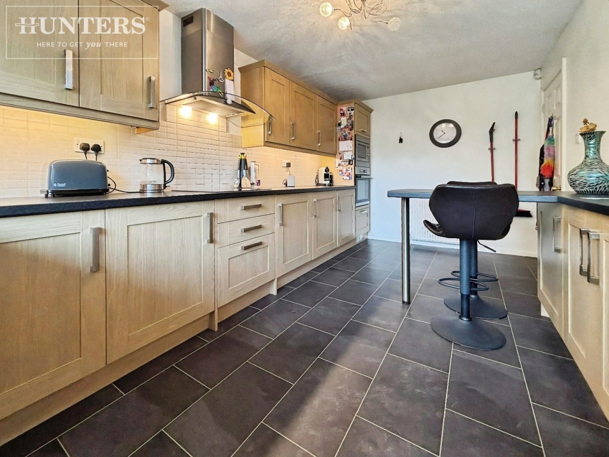 Far Townend, Dodworth, Barnsley, S75 3TQ