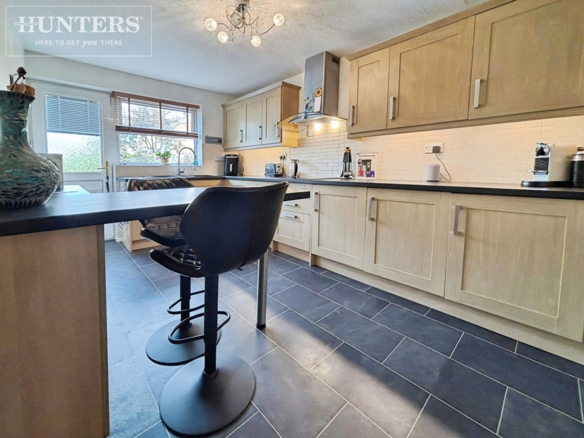 Far Townend, Dodworth, Barnsley, S75 3TQ