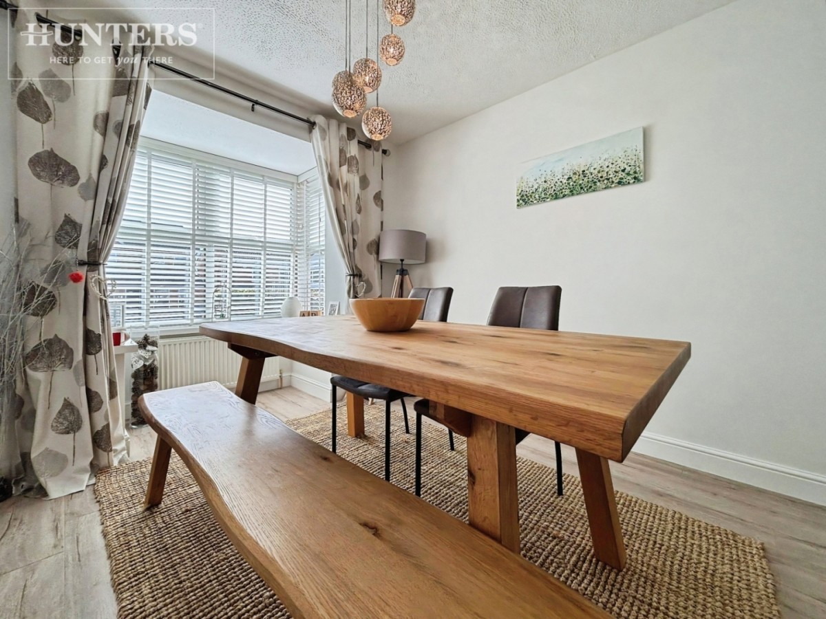 Far Townend, Dodworth, Barnsley, S75 3TQ