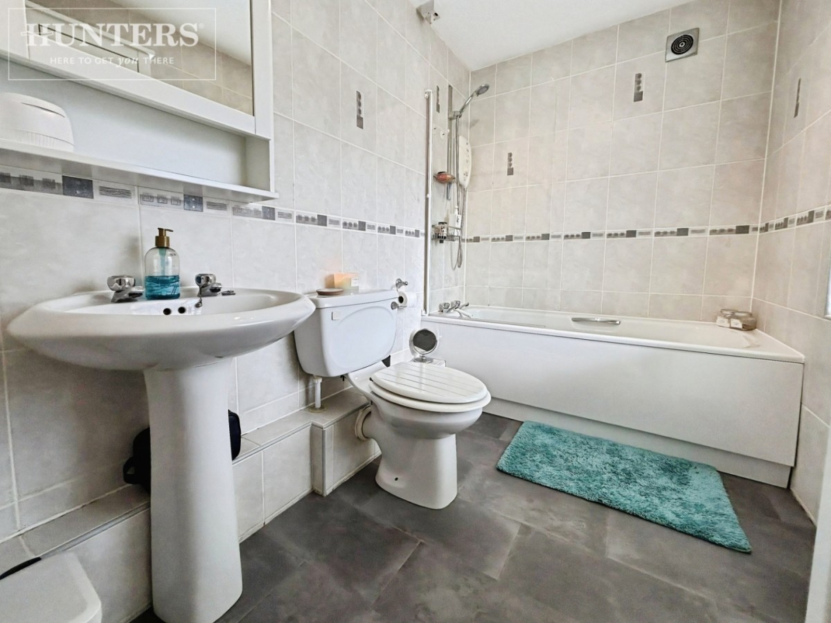 Far Townend, Dodworth, Barnsley, S75 3TQ