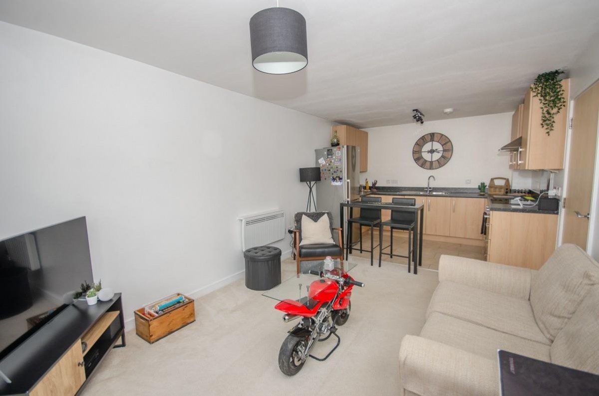 Arnold Road, Mangotsfield, Bristol, BS16 9LB